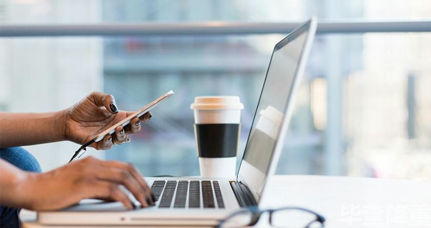 毕查降论文降重，毕查降论文改重，毕查降论文重复度一键降低