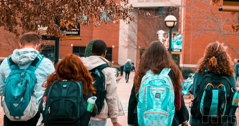 毕查降论文降重，毕查降论文改重，毕查降论文重复度一键降低