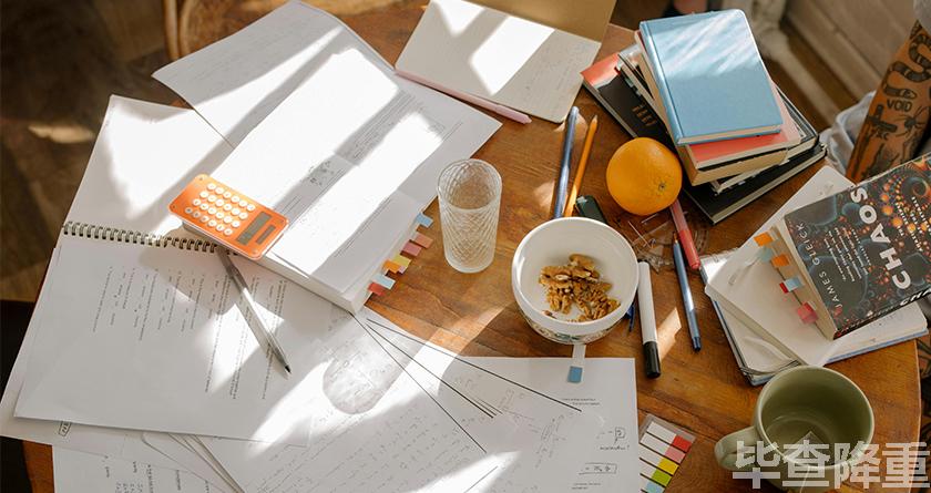 毕查降论文降重，毕查降论文改重，毕查降论文重复度一键降低